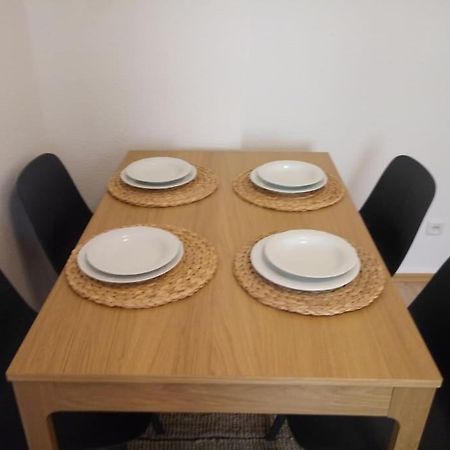 Zwei-Zimmer Wohnung In Wiesbadens Westend エクステリア 写真