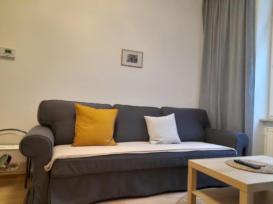 Zwei-Zimmer Wohnung In Wiesbadens Westend エクステリア 写真